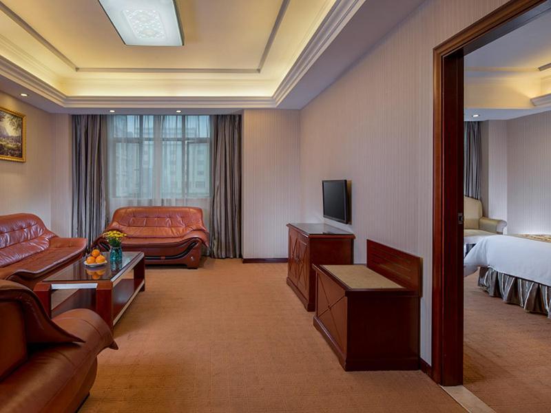 Vienna Hotel Guangzhou Airport 2 Eksteriør bilde